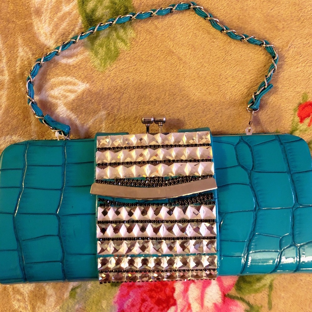 Purse - Picture 2 of 5